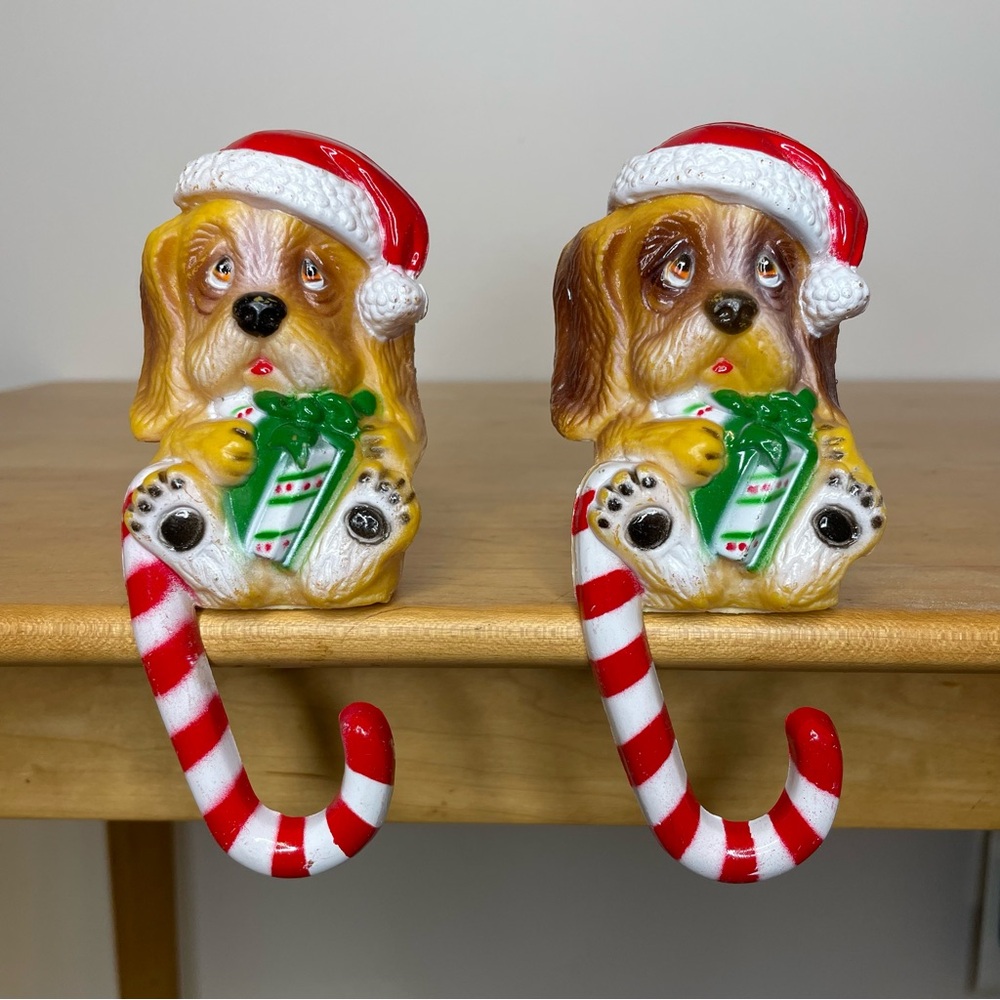 Vintage Christmas Dogs Plastic Mantle Stocking Holder Set Of 2 Candy Cane